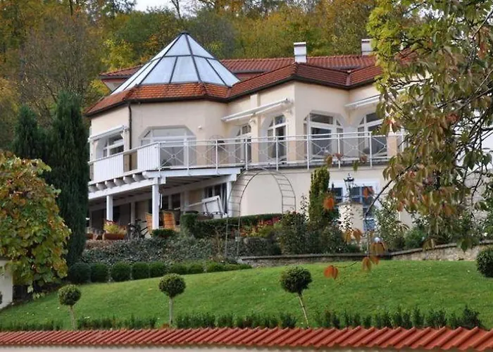 Boehler's Landgasthaus Konukevi 3*